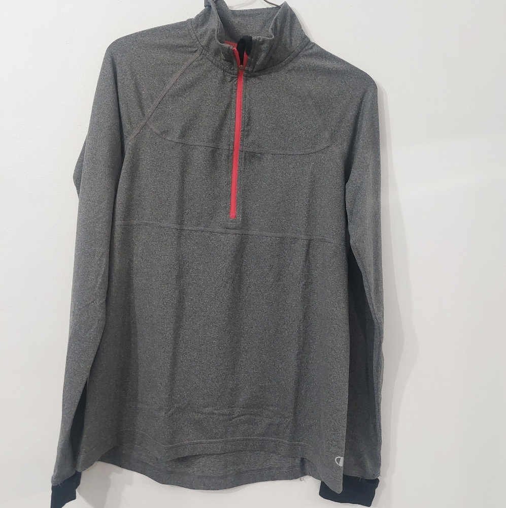 Champion Long Sleelon Athletic Top Size S